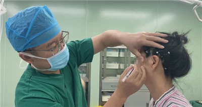 מתיחת פנים היא לא משהו שאתה פשוט אומר שאתה יכול לעשות, אתה לא יכול להיות מרוש...